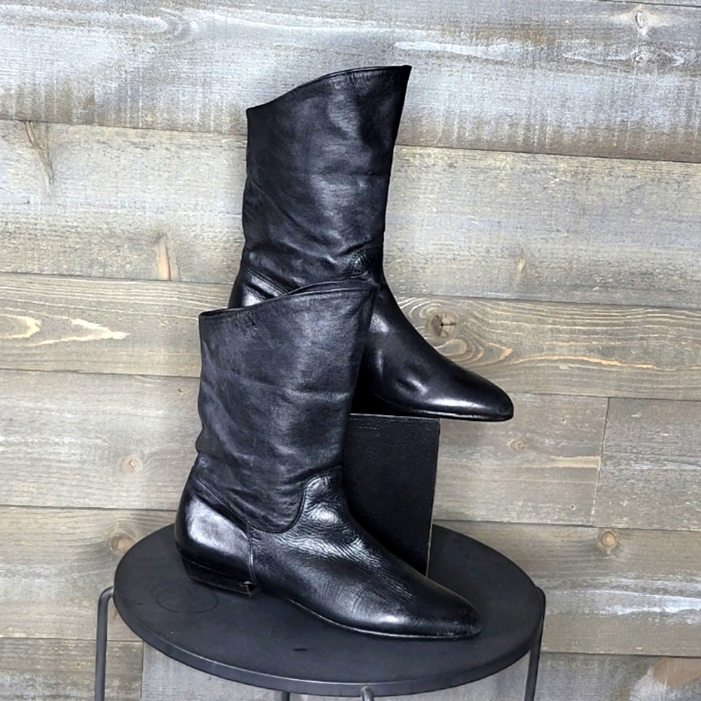 Vintage Cobbie Black Leather Hi-Low Almond Toe Pull On Style Short Boots